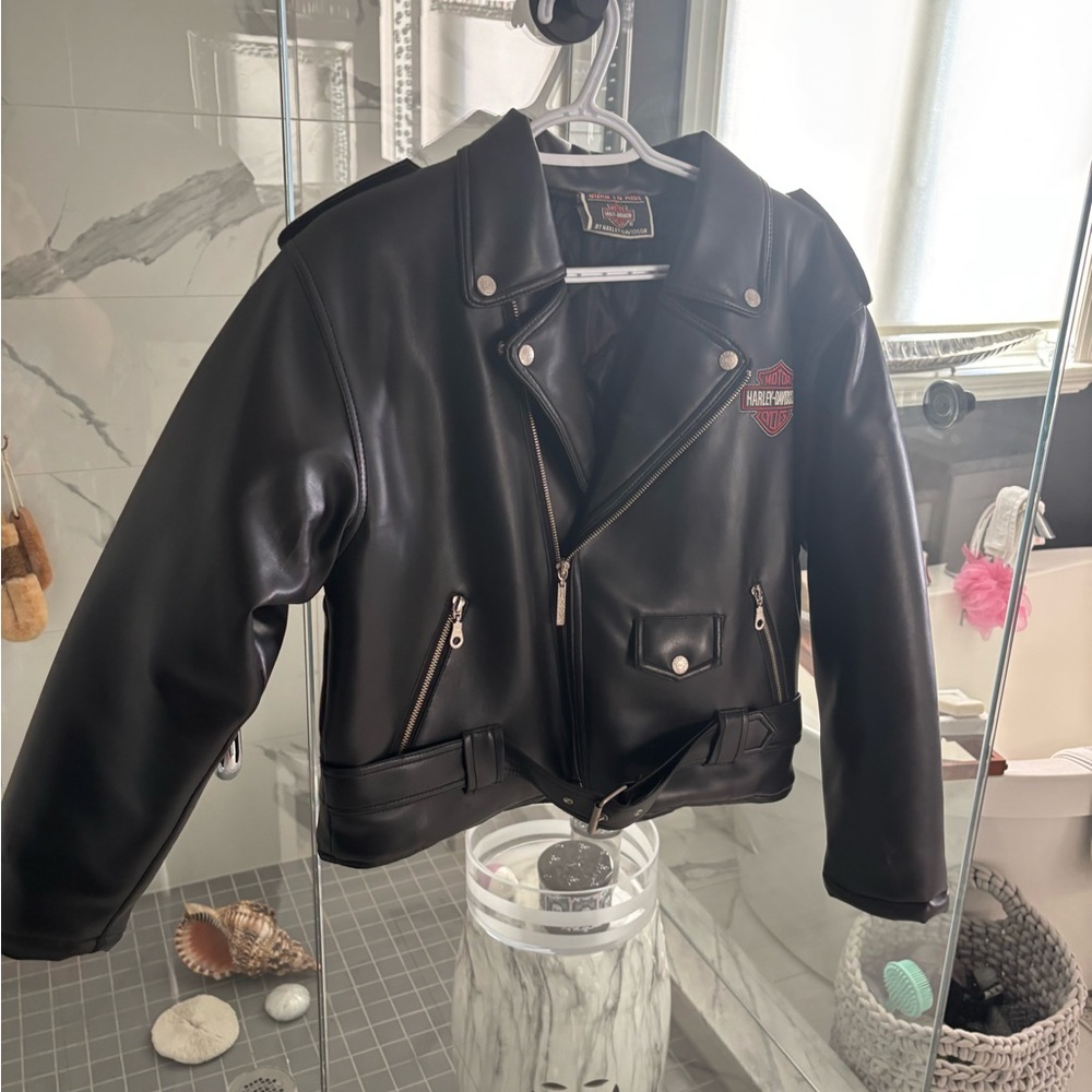 Authentic vegan l Harley Davidson, motorcycle jacket best fits medium or youth